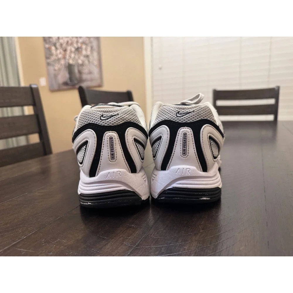 Nike Air Pegasus 2005 White Black Metallic Silver Men's 10.5 Running Shoes